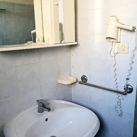 Bilocale Scauri Marina Di Minturno Via Colombo Apartment Exterior photo